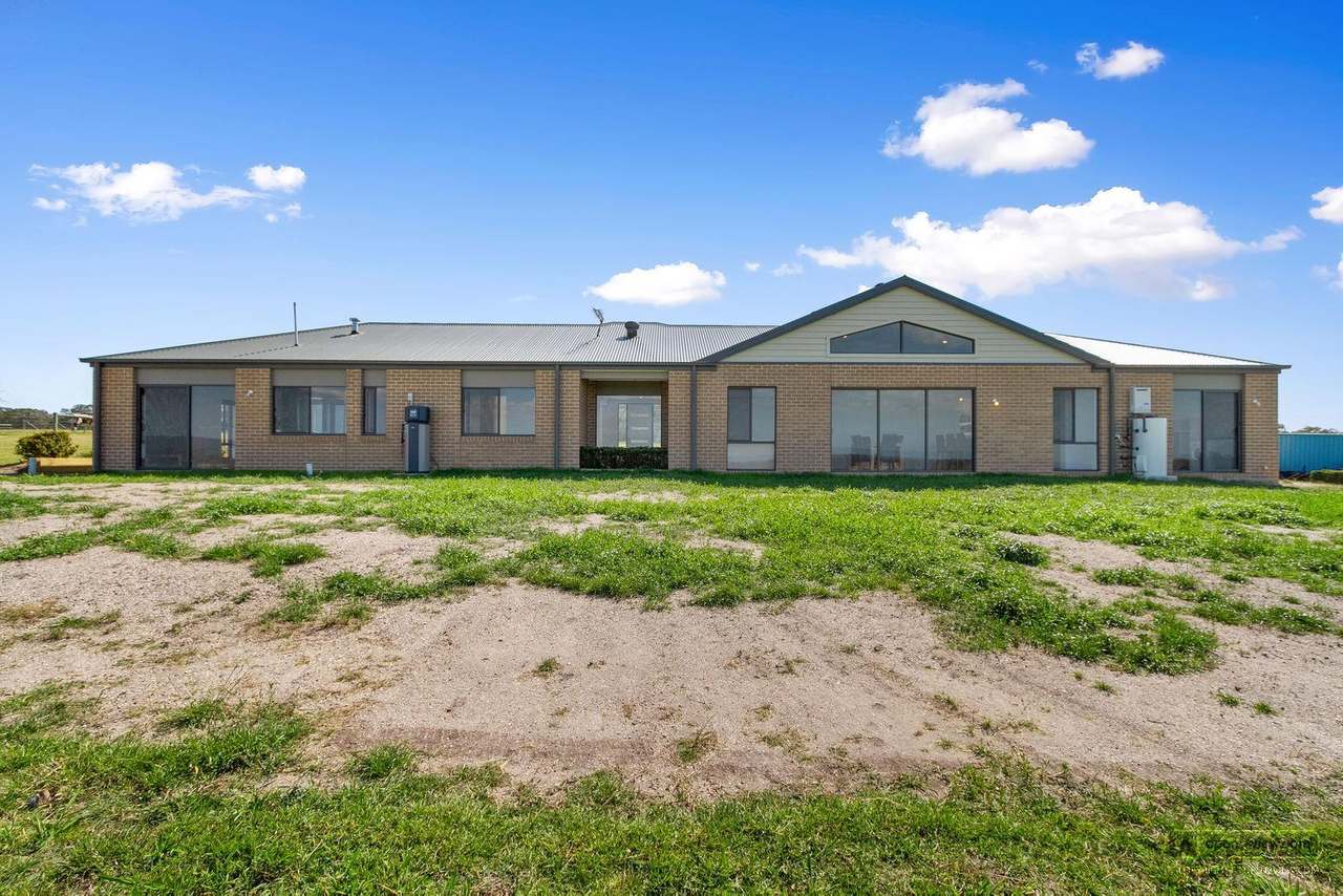 455 Heyfield Seaton Road, Heyfield For Sale by Farmbuy.com - image 25
