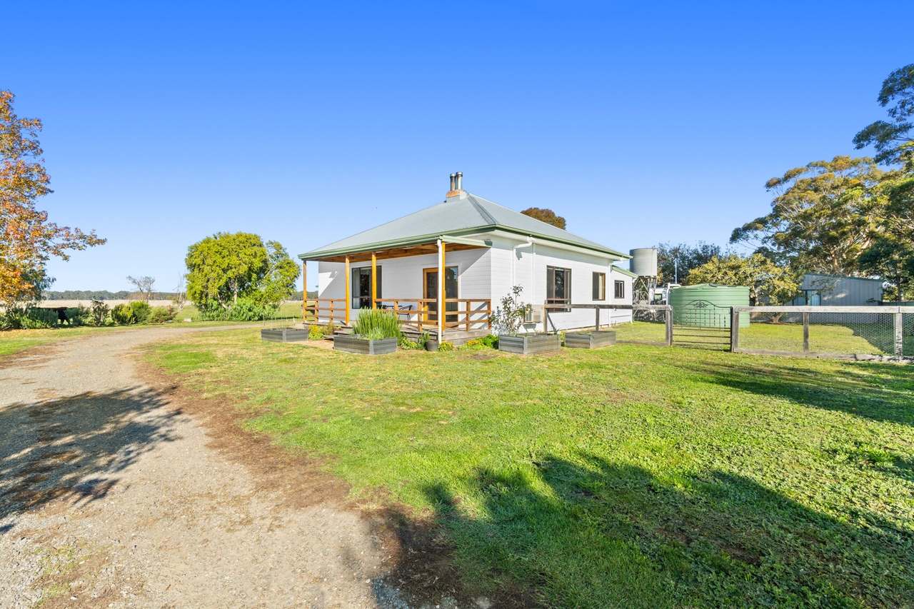 596 Settlement Road, Kilmany For Sale by Farmbuy.com - image 4