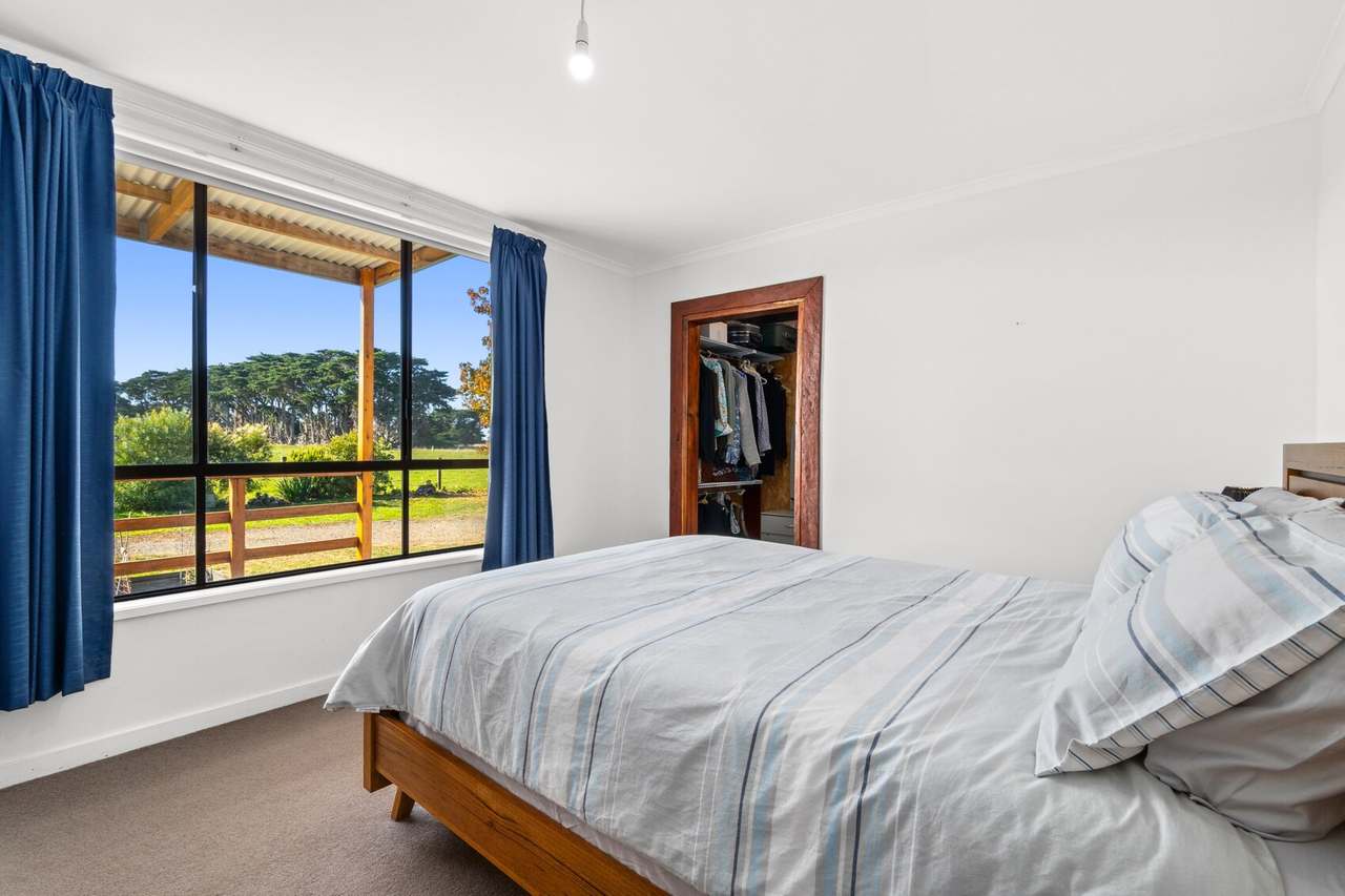 596 Settlement Road, Kilmany For Sale by Farmbuy.com - image 12