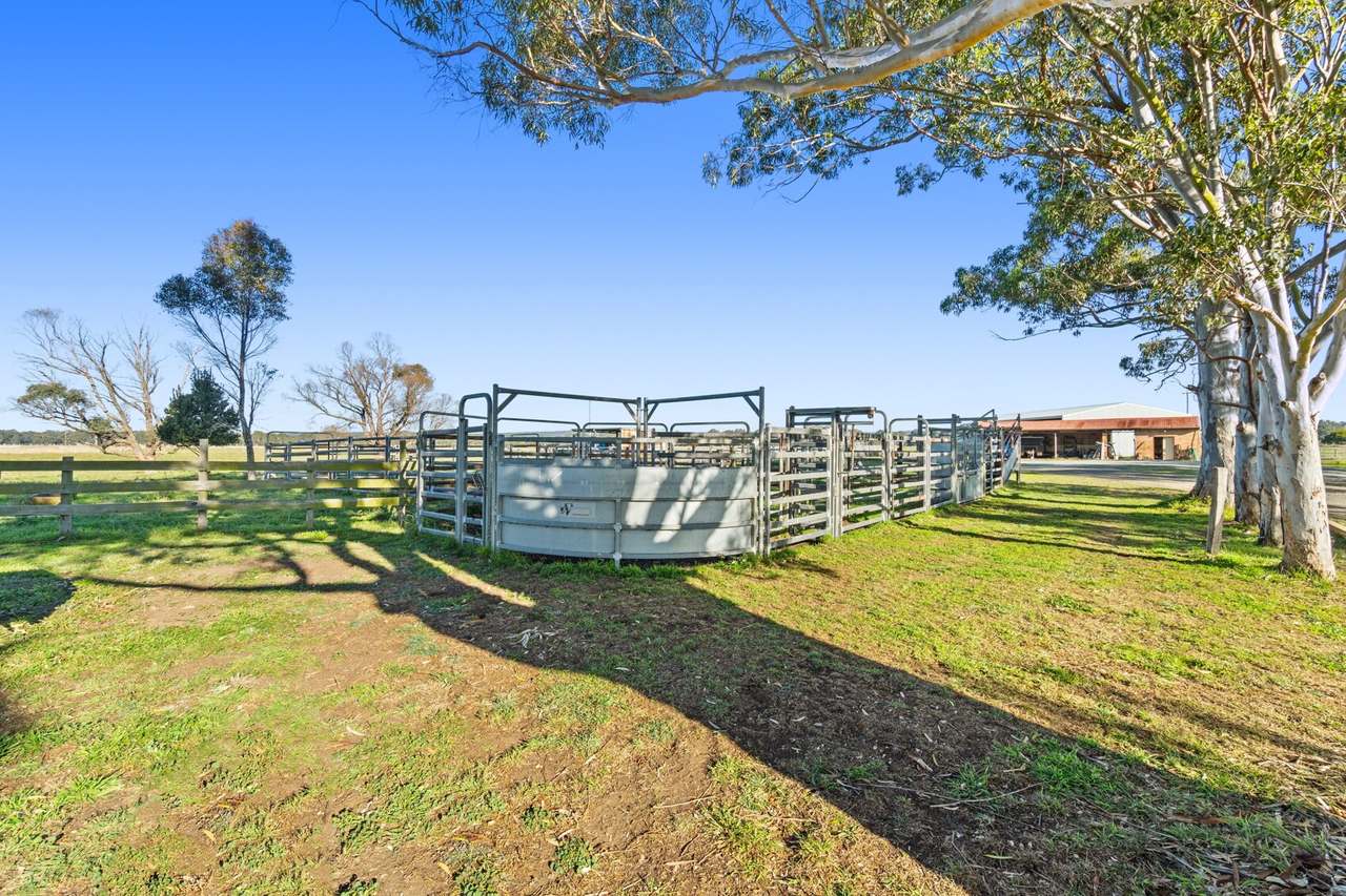 596 Settlement Road, Kilmany For Sale by Farmbuy.com - image 21