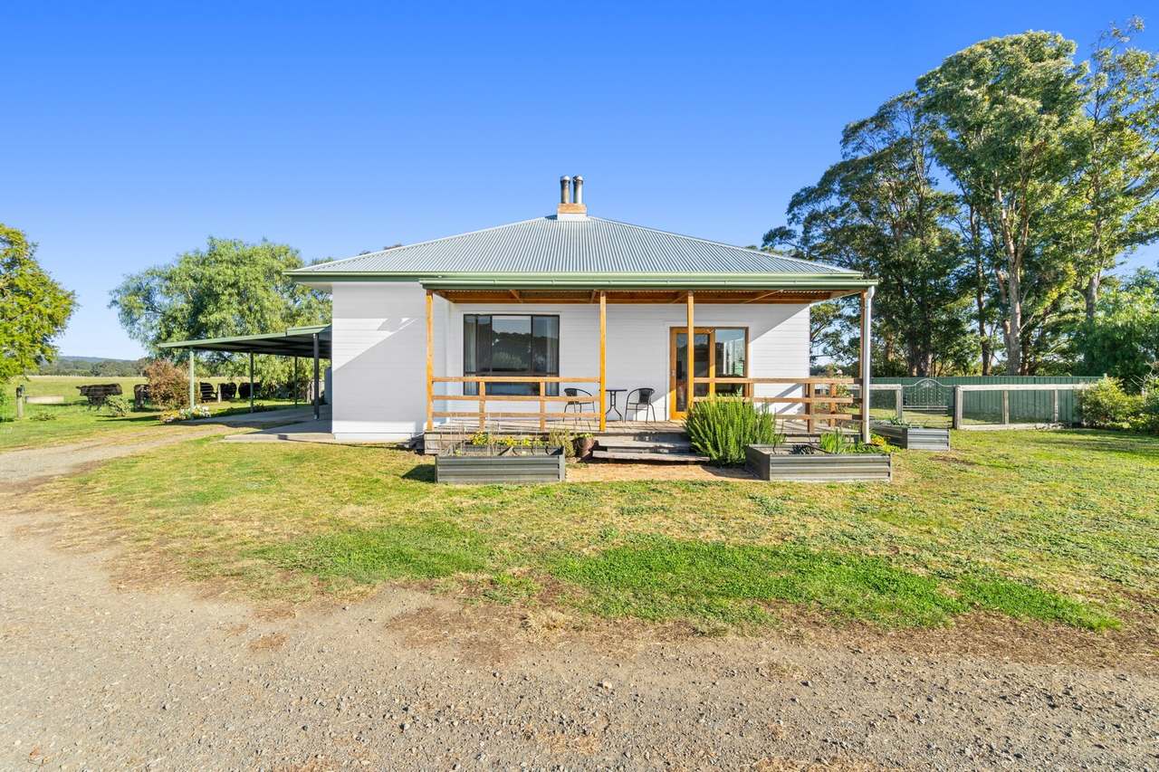 596 Settlement Road, Kilmany For Sale by Farmbuy.com - image 6