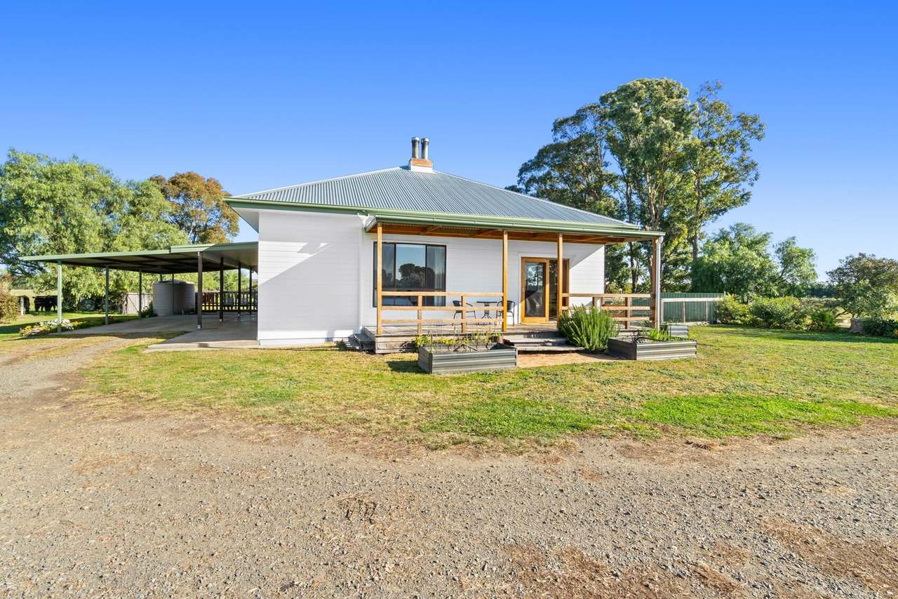 596 Settlement Road, Kilmany For Sale by Farmbuy.com - image 5