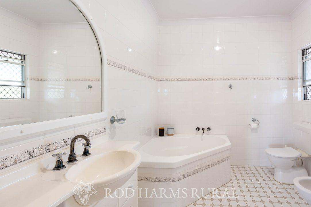 44 Constable Road, Limestone Creek For Sale by Farmbuy.com - image 15