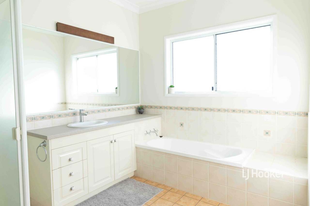 210 Bungeworgorai Lane, Roma Sold by Farmbuy.com - image 18