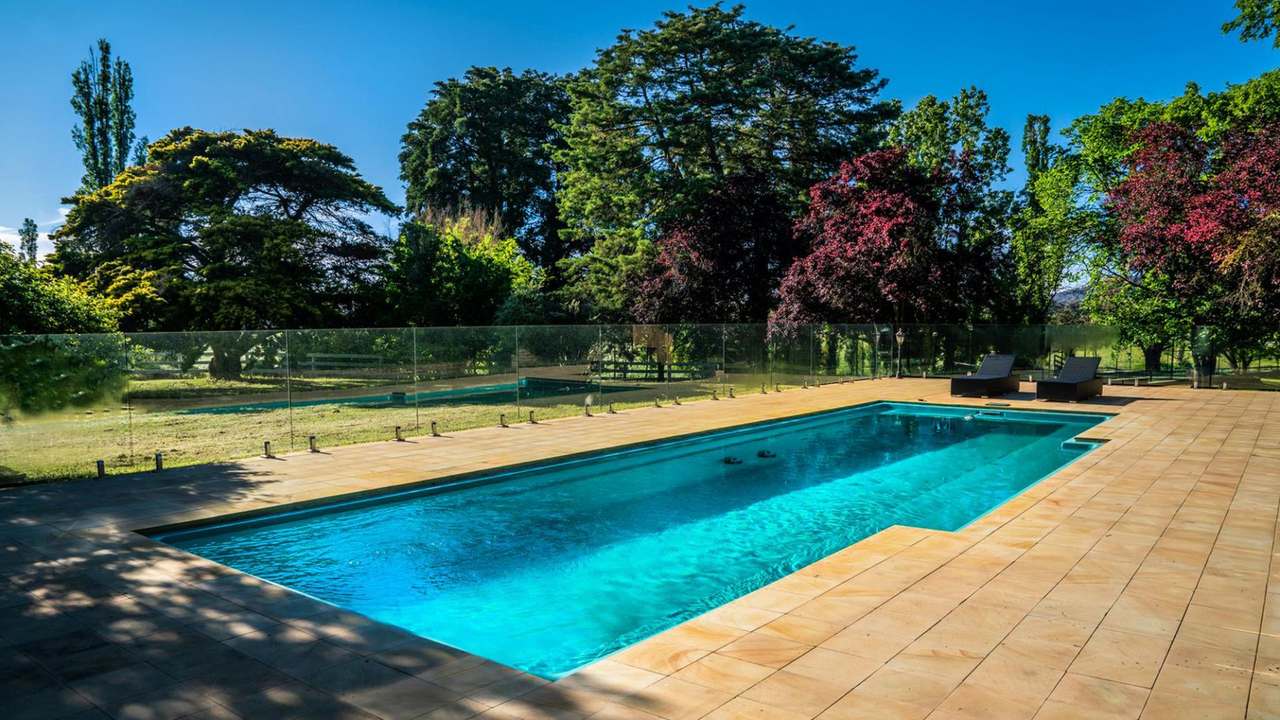 371 Mayfield Road, Larbert (Braidwood) For Sale by Farmbuy.com - image 3