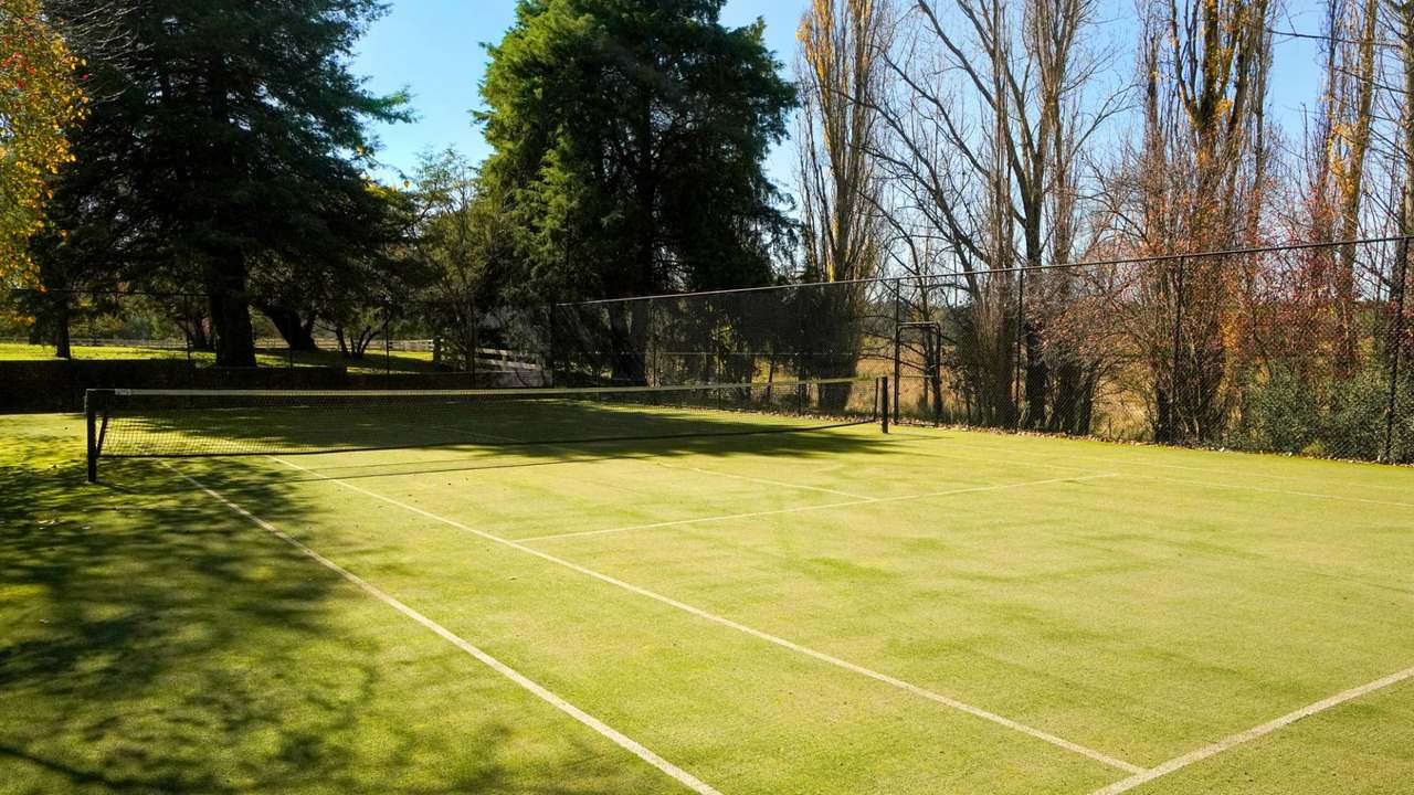 371 Mayfield Road, Larbert (Braidwood) For Sale by Farmbuy.com - image 4