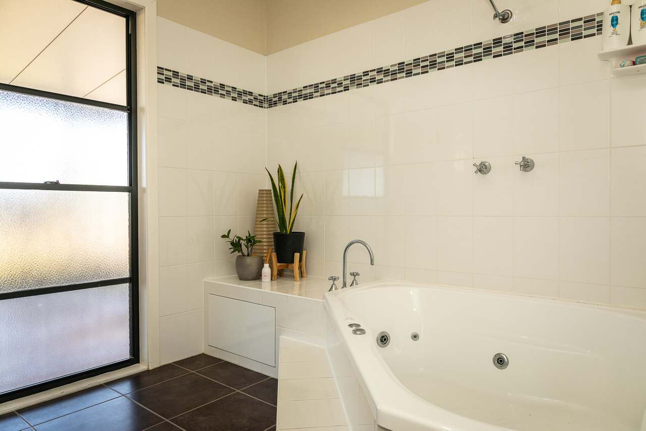 1180 Dargal Road, Roma Sold by Farmbuy.com - image 18