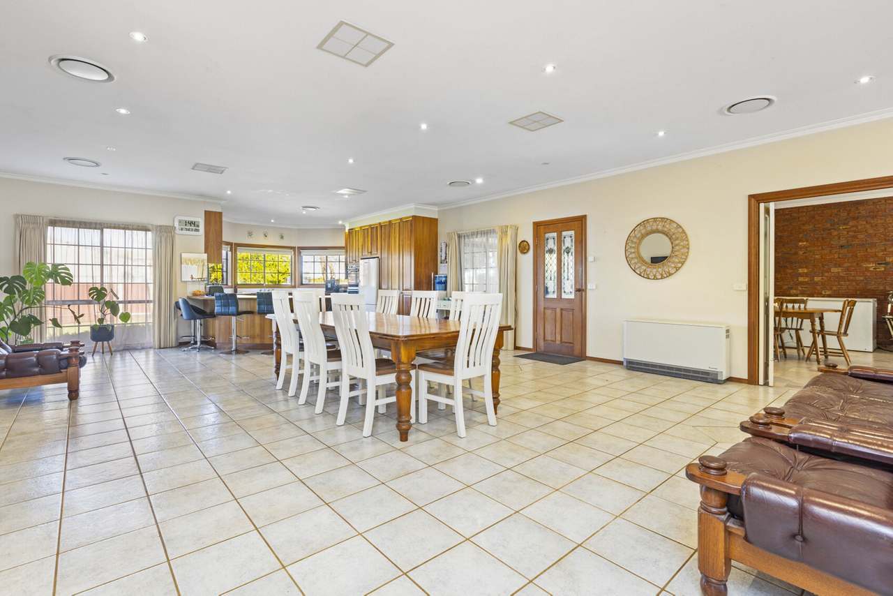 87 Happy Valley Road, Robinvale For Sale by Farmbuy.com - image 14