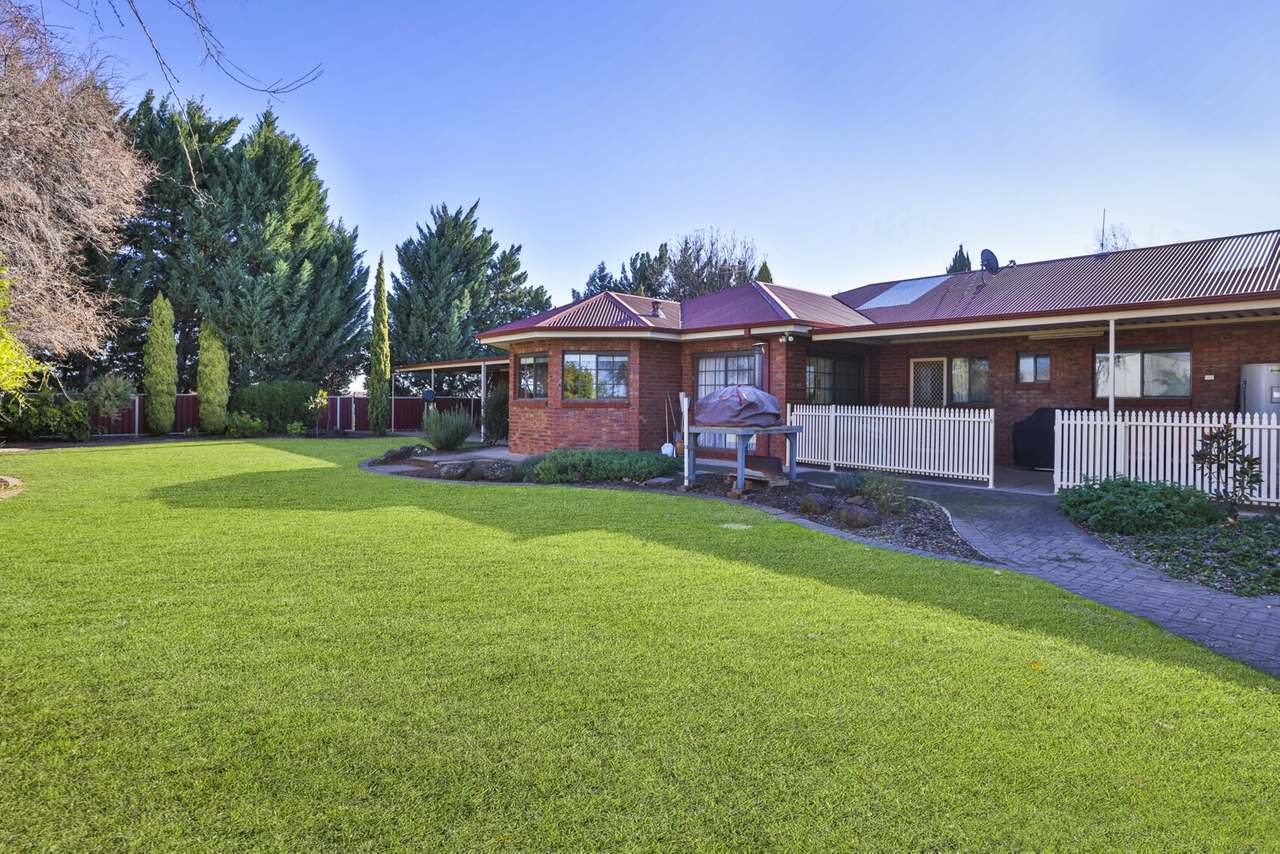 87 Happy Valley Road, Robinvale For Sale by Farmbuy.com - image 4