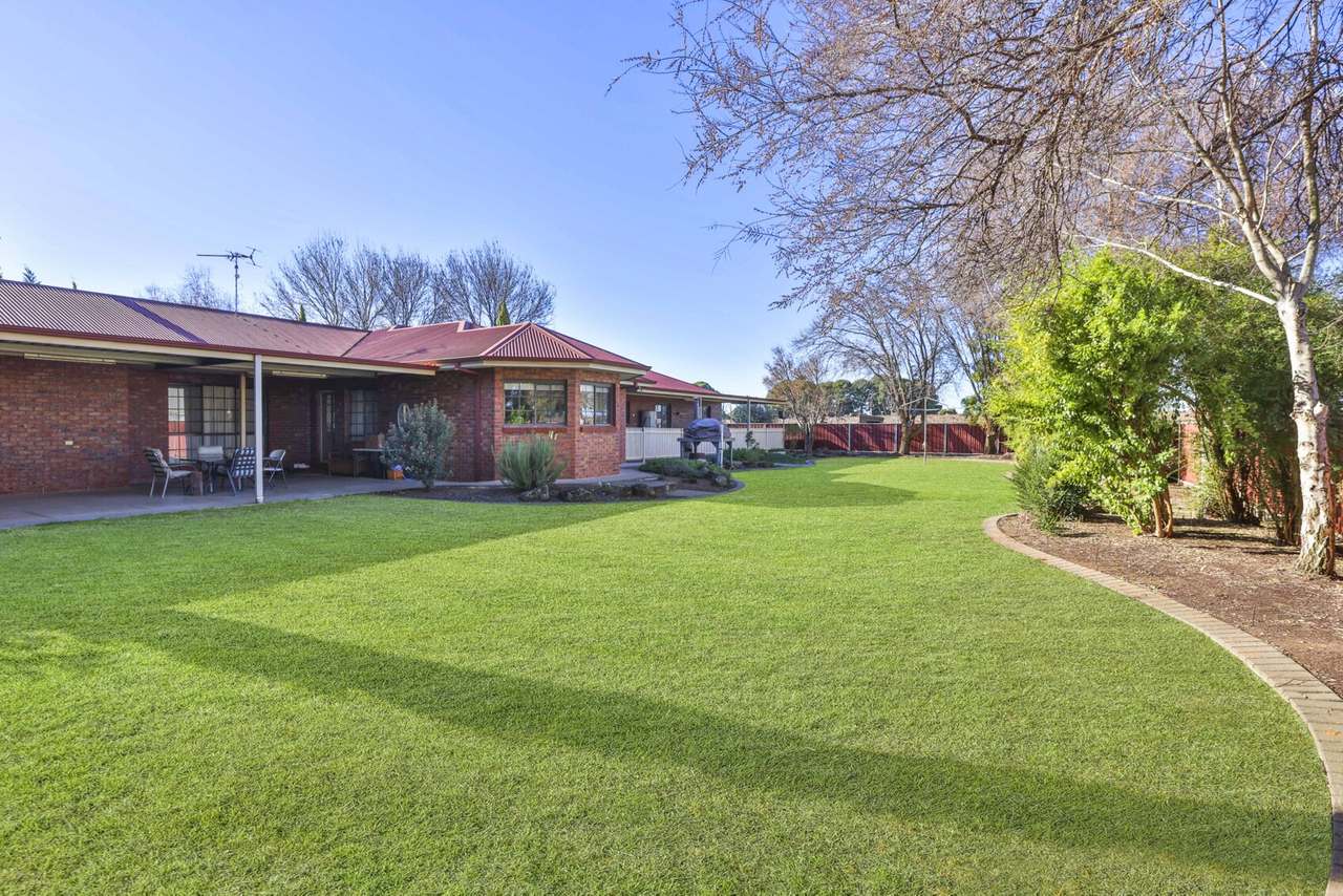 87 Happy Valley Road, Robinvale For Sale by Farmbuy.com - image 22