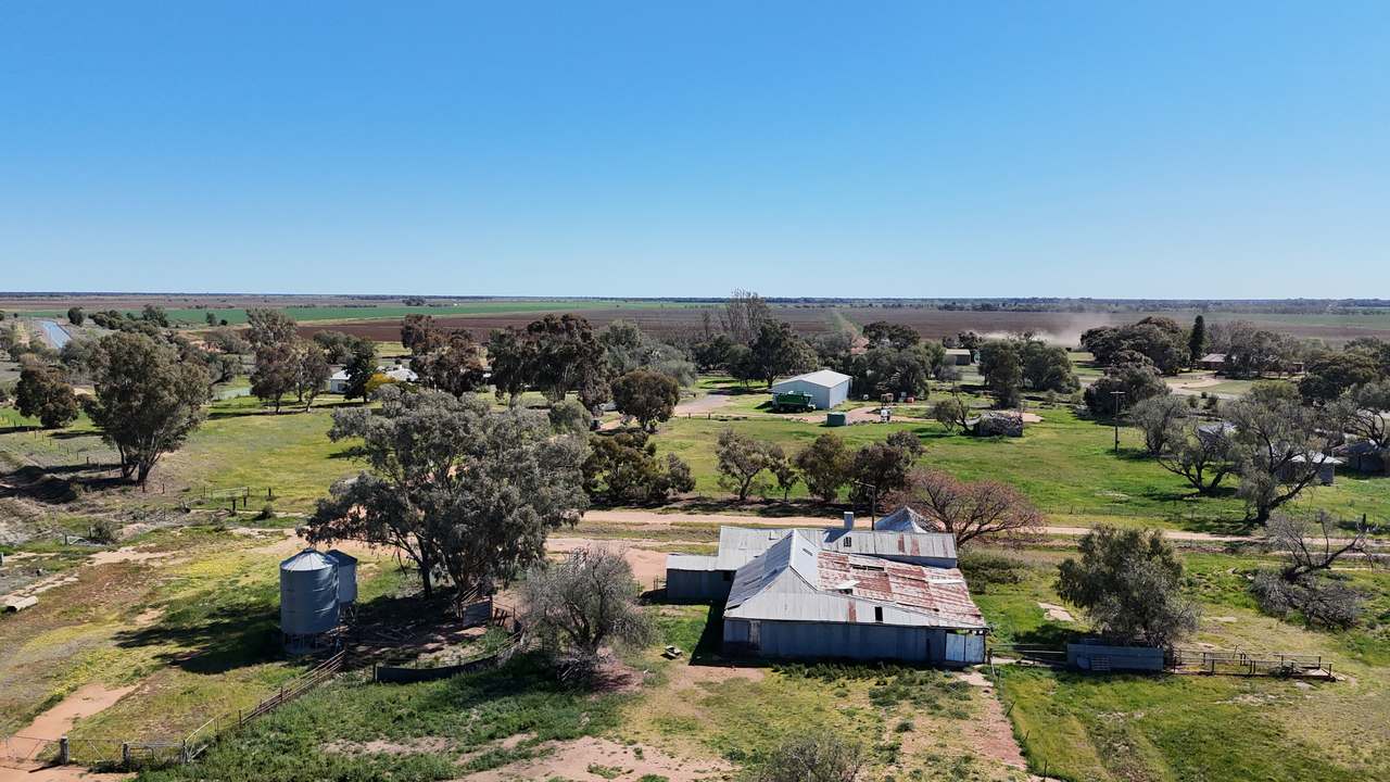 Farm 205 Fairlie Grange Road, Coleambally For Sale by Farmbuy.com - image 2