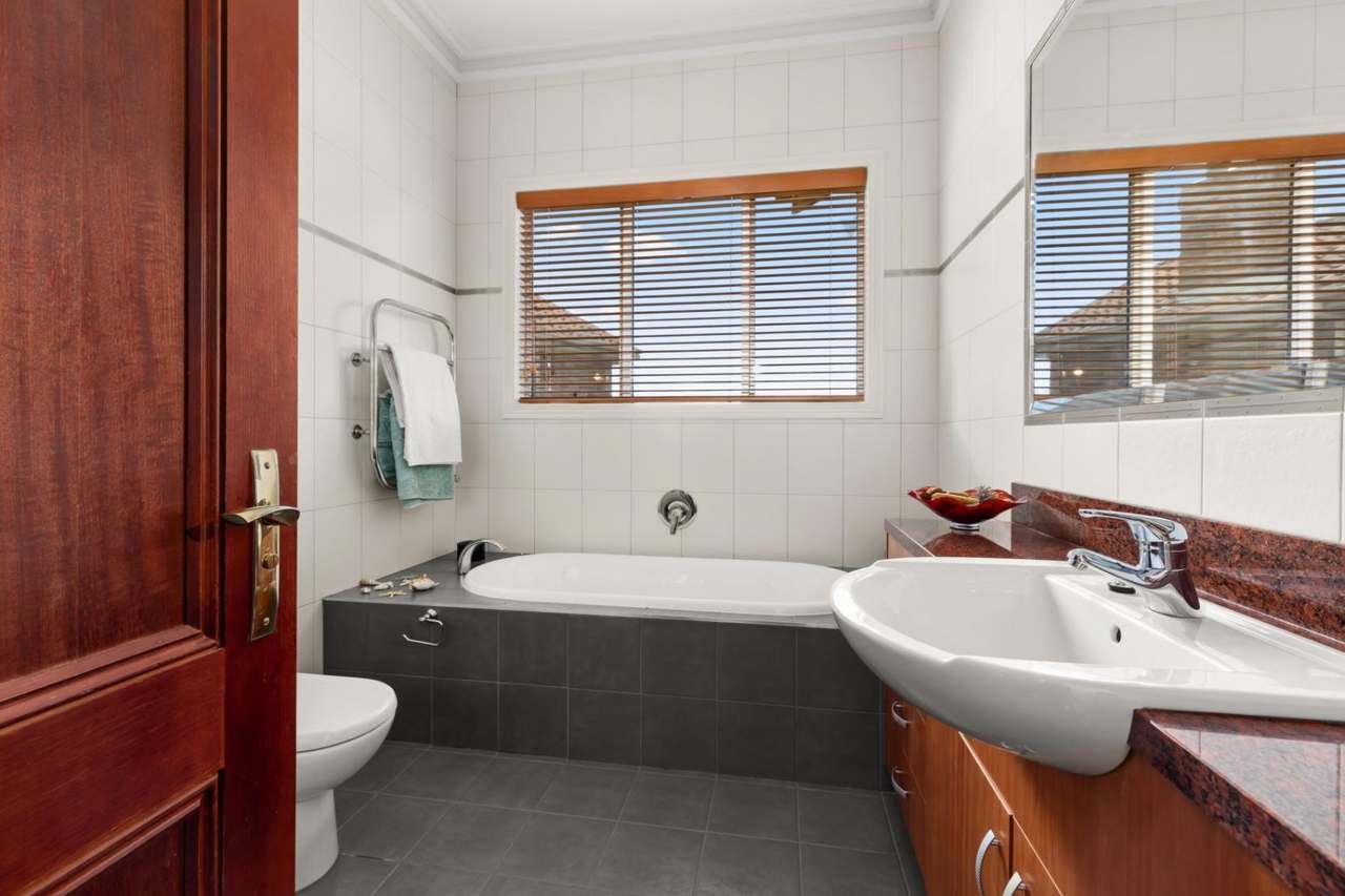 265 Maloneys Road, Lancefield For Sale by Farmbuy.com - image 22