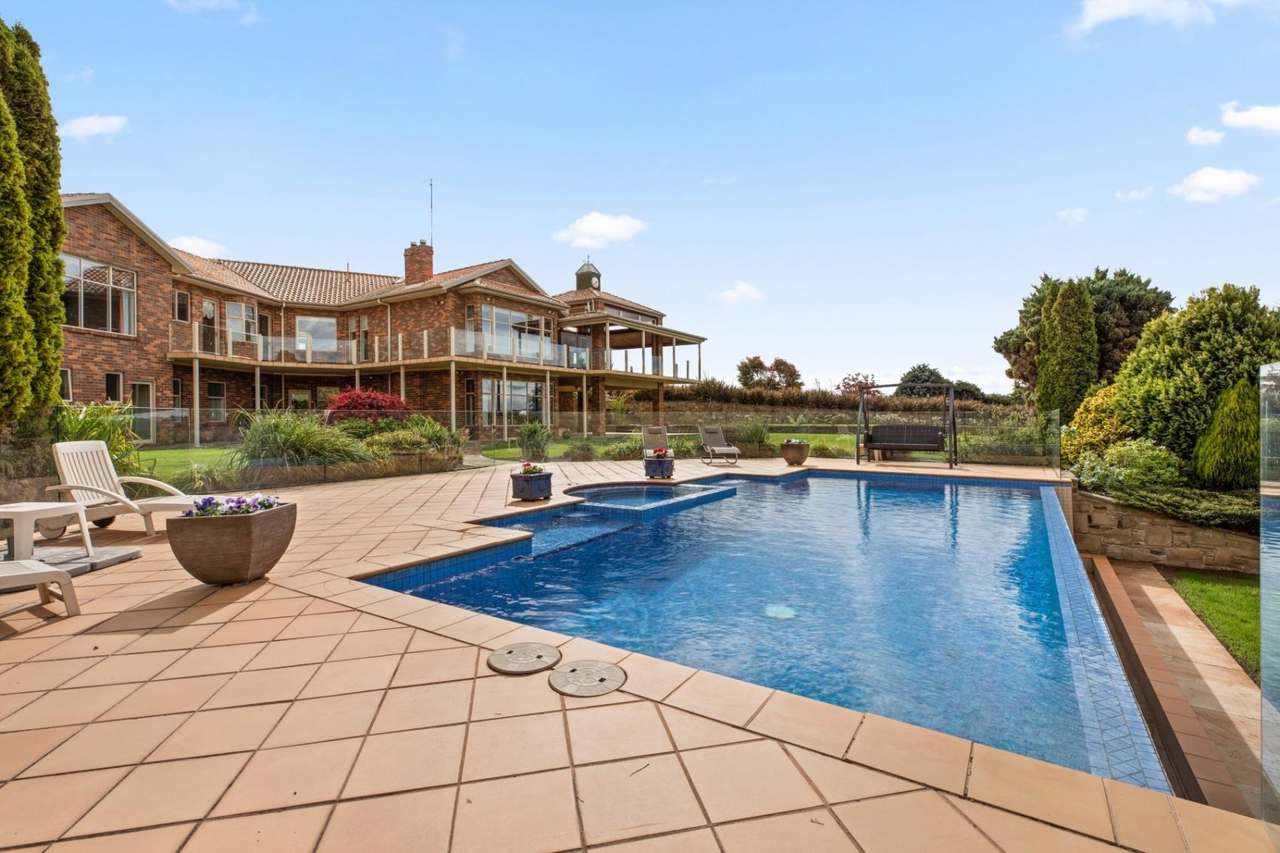 265 Maloneys Road, Lancefield For Sale by Farmbuy.com - image 8