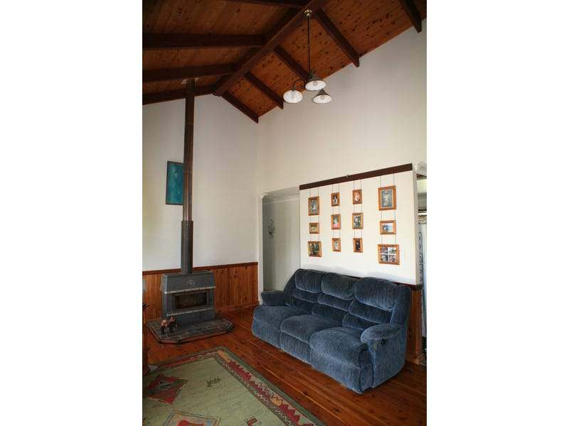 1381 Ryall Road, Miles For Sale by Farmbuy.com - image 10
