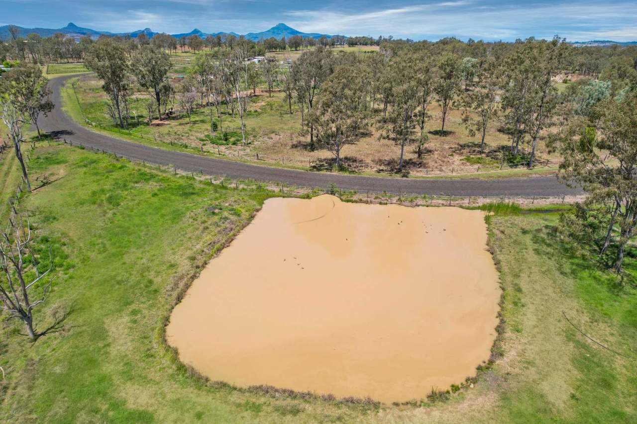 953 Middle Road, Peak Crossing For Sale by Farmbuy.com - image 13