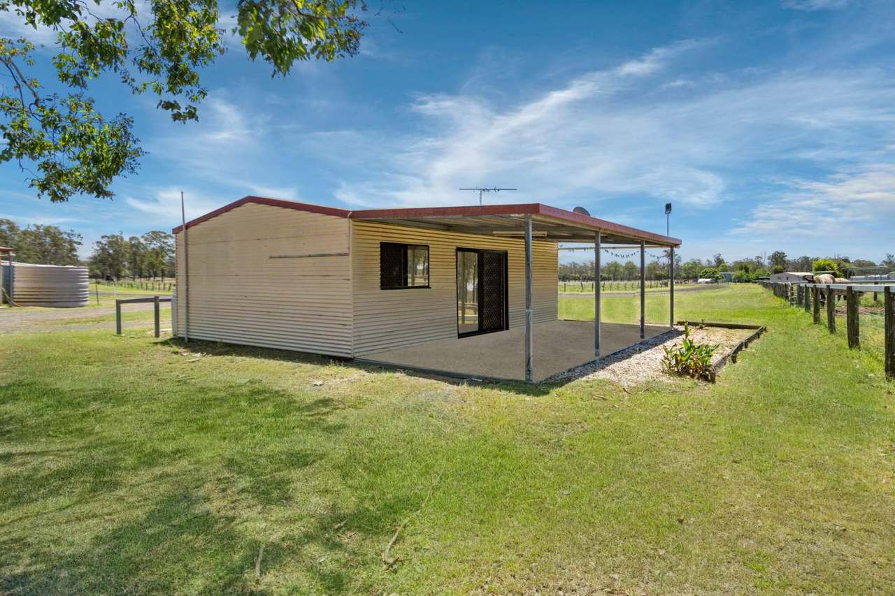 953 Middle Road, Peak Crossing For Sale by Farmbuy.com - image 11