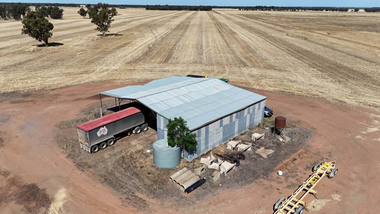 1354 Main Canal Road, Coleambally For Sale by Farmbuy.com - image 2