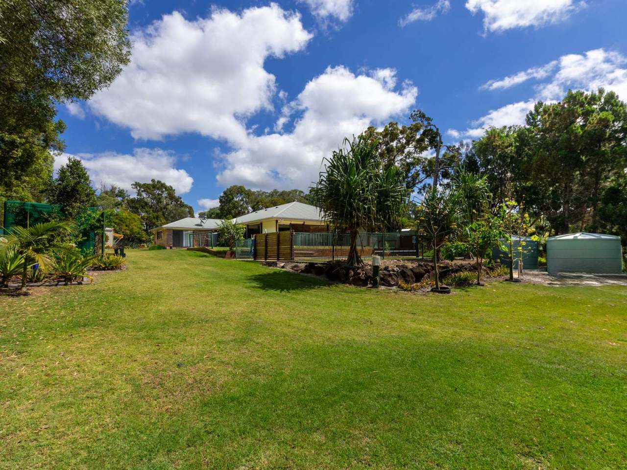 93 Davenport Drive, Coonarr For Sale by Farmbuy.com - image 33