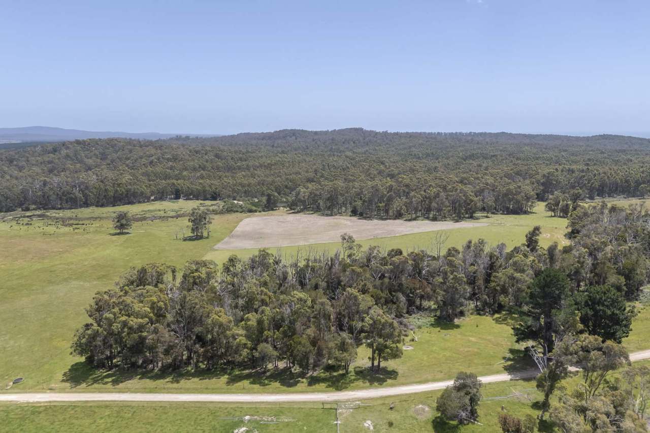 63 Red Road, Pipers River For Sale by Farmbuy.com - image 25