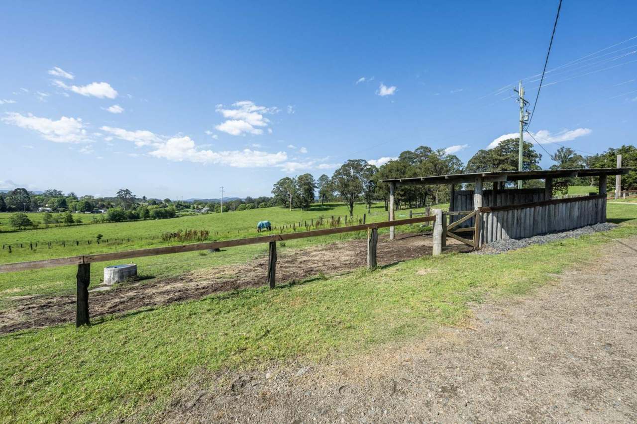 124  & 124A Grafton Street, Nana Glen  For Sale by Farmbuy.com - image 20