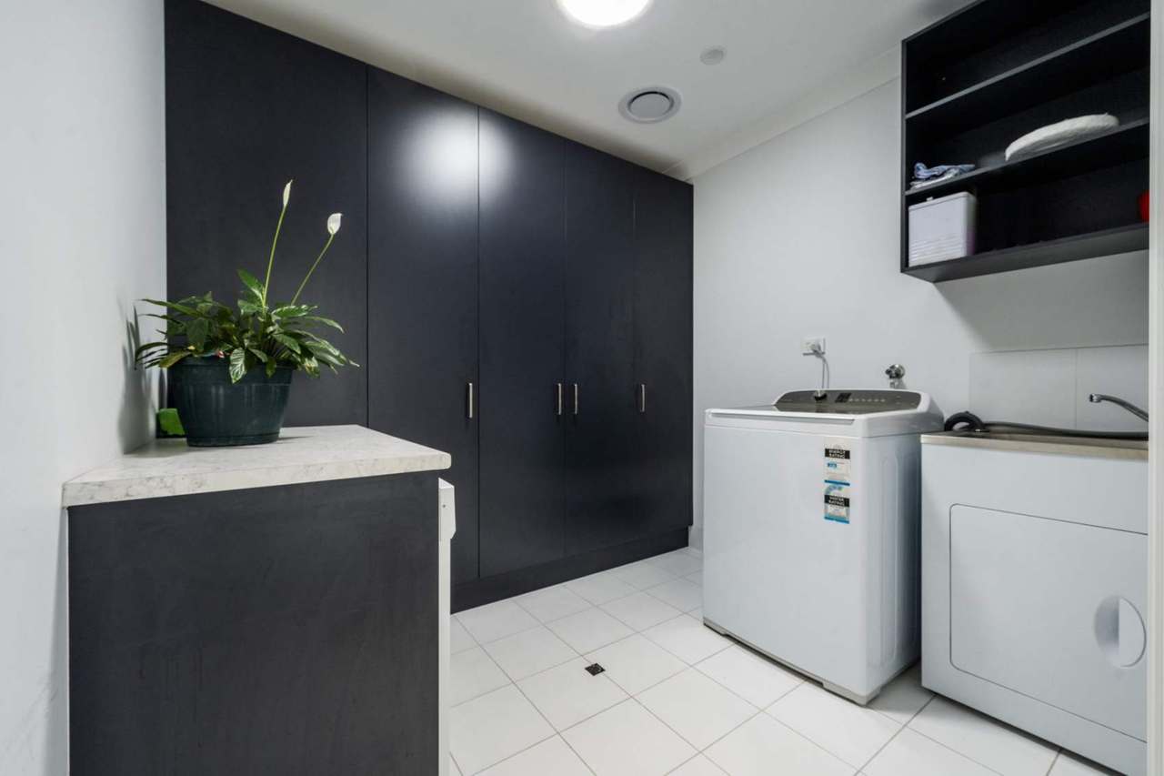 124  & 124A Grafton Street, Nana Glen  For Sale by Farmbuy.com - image 44