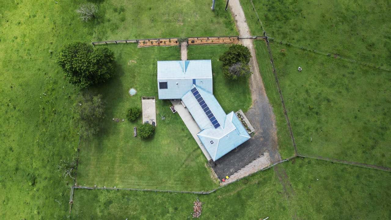 124  & 124A Grafton Street, Nana Glen  For Sale by Farmbuy.com - image 30