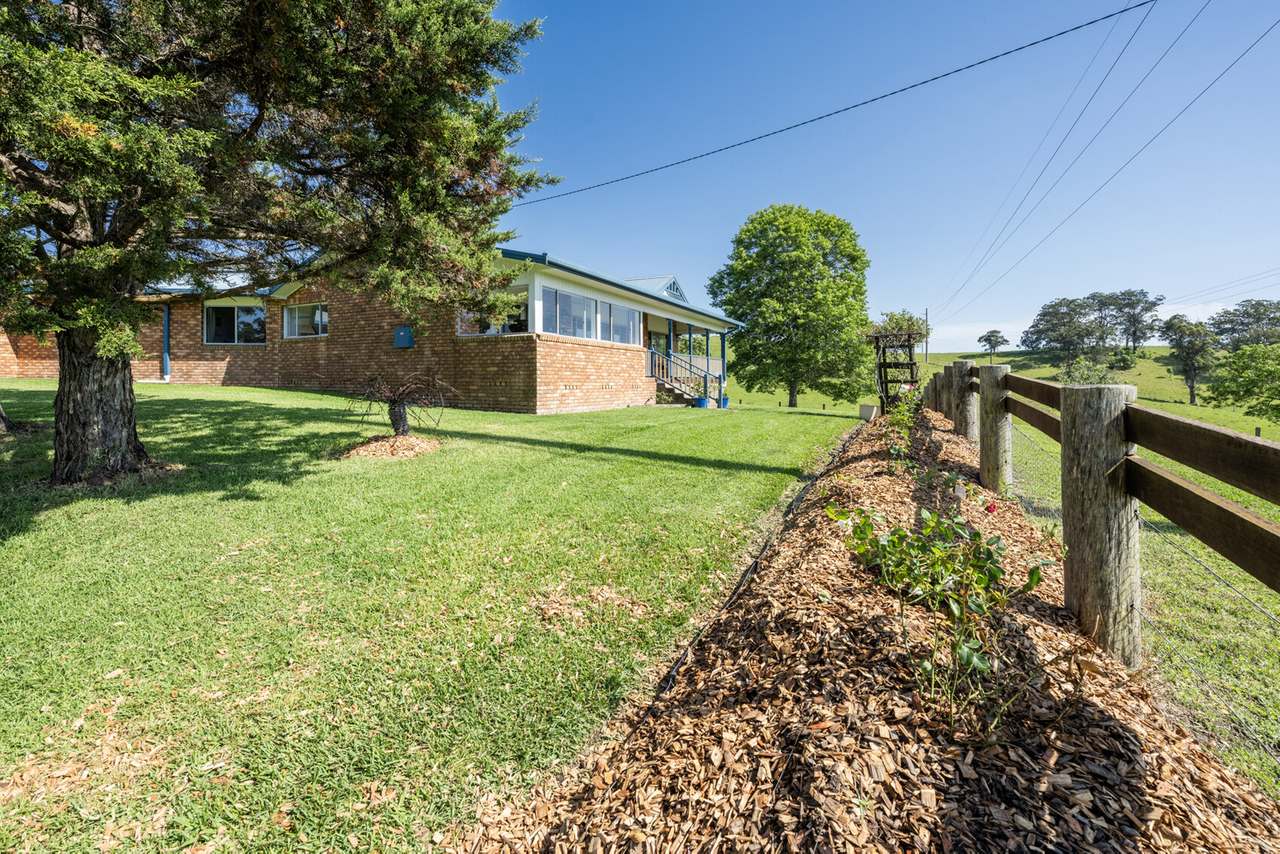 124  & 124A Grafton Street, Nana Glen  For Sale by Farmbuy.com - image 34