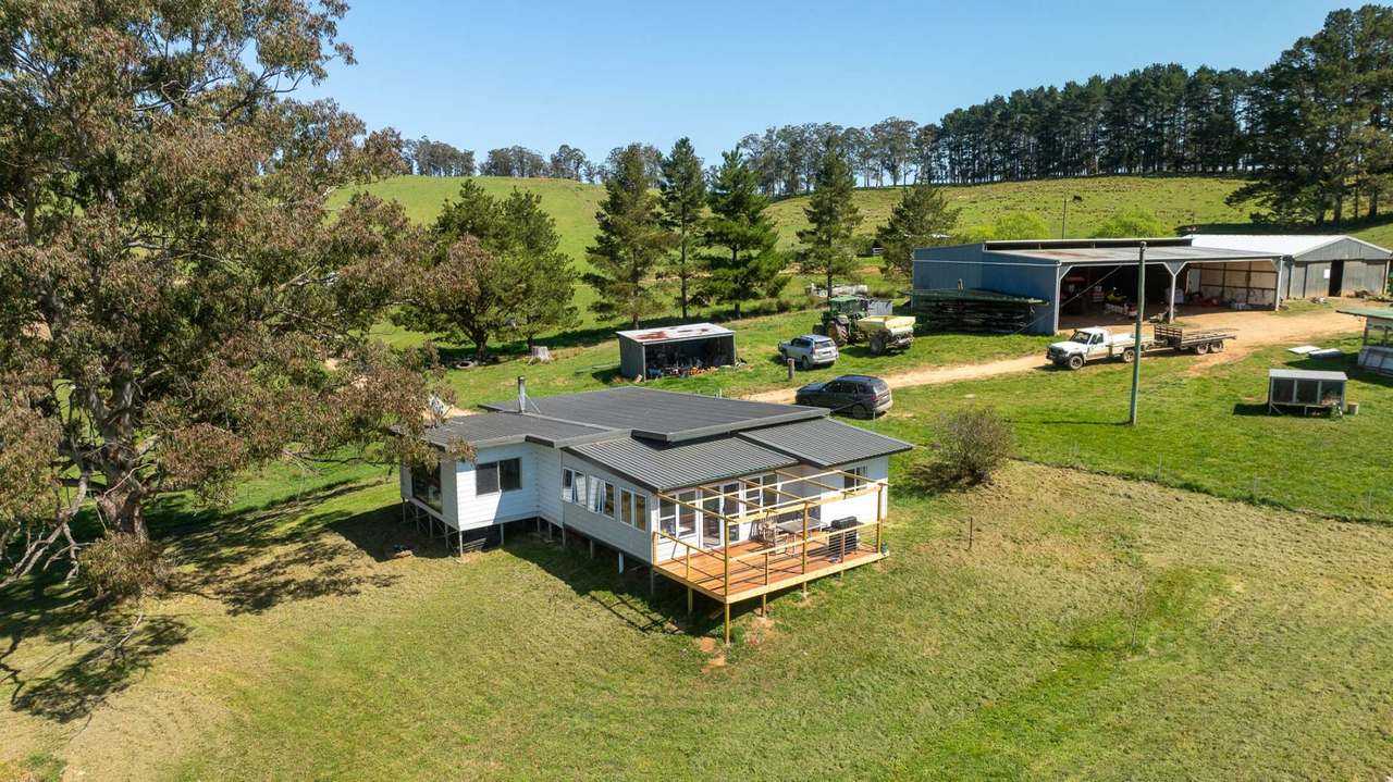 1292 Kangaroo Flat Road, Yarrowitch For Sale by Farmbuy.com - image 14