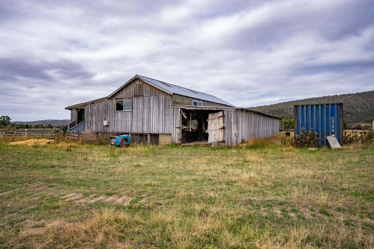 196 Court Farm Road, Buckland For Sale by Farmbuy.com - image 21