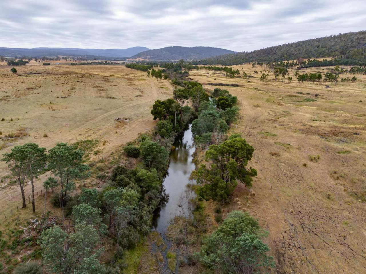 196 Court Farm Road, Buckland For Sale by Farmbuy.com - image 13