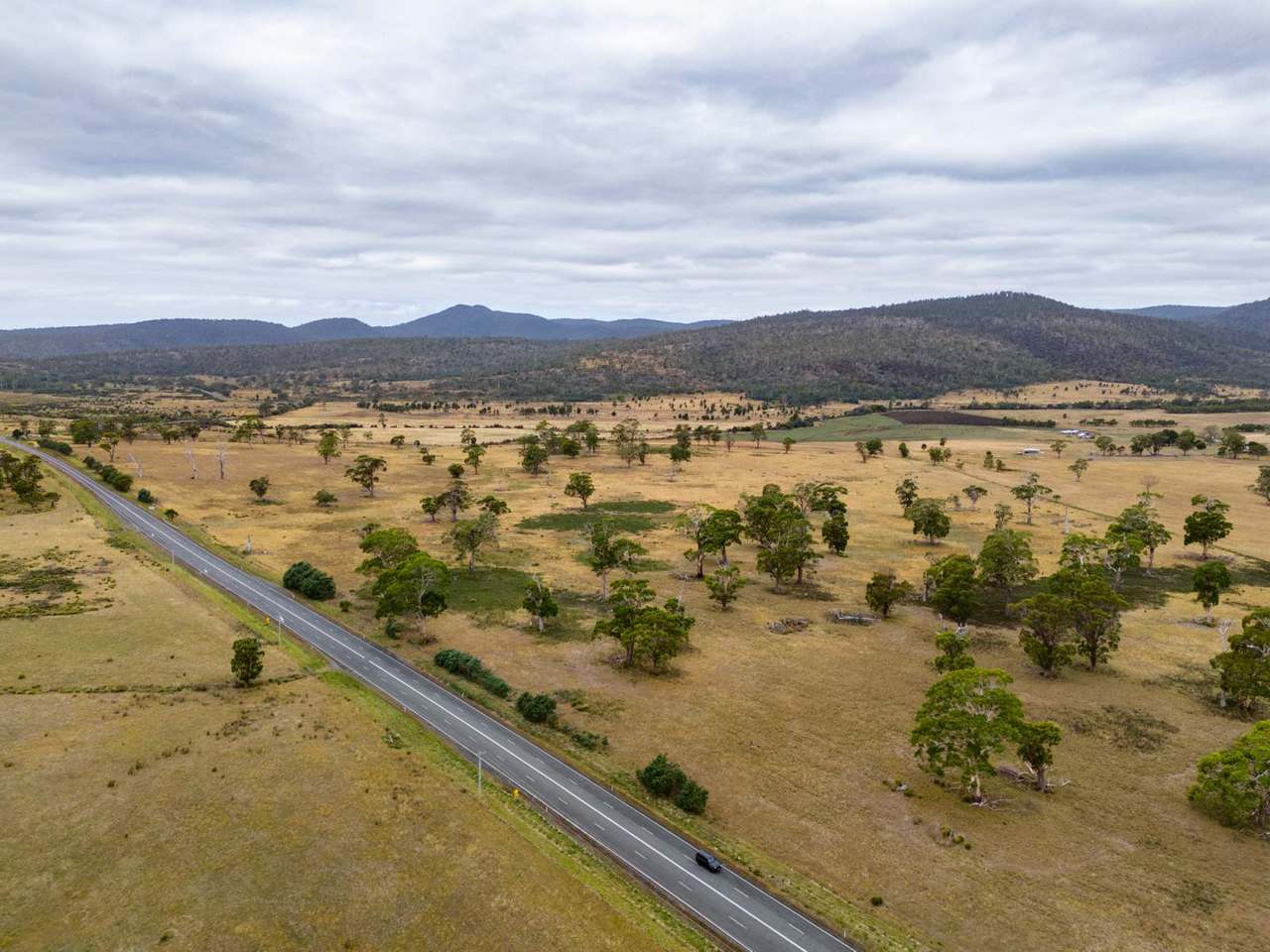 196 Court Farm Road, Buckland For Sale by Farmbuy.com - image 15