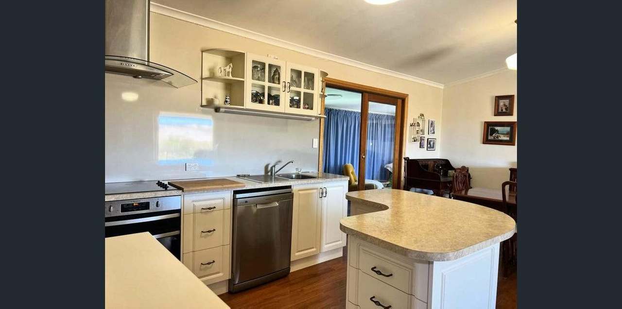 704 Bailla Hill Road , Koppio, For Sale by Farmbuy.com - image 9