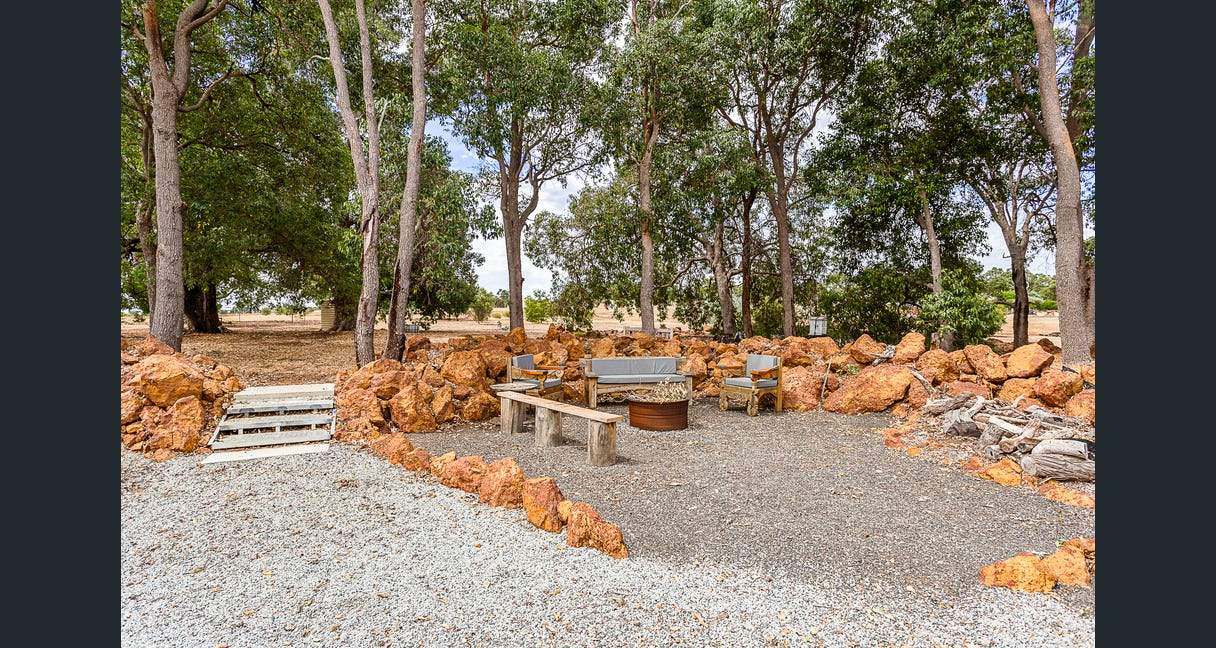9 Chuditch Road, Wundowie For Sale by Farmbuy.com - image 8