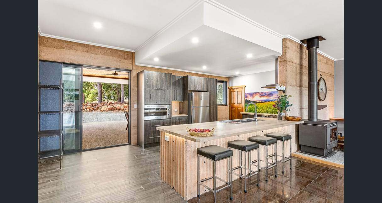 9 Chuditch Road, Wundowie For Sale by Farmbuy.com - image 4