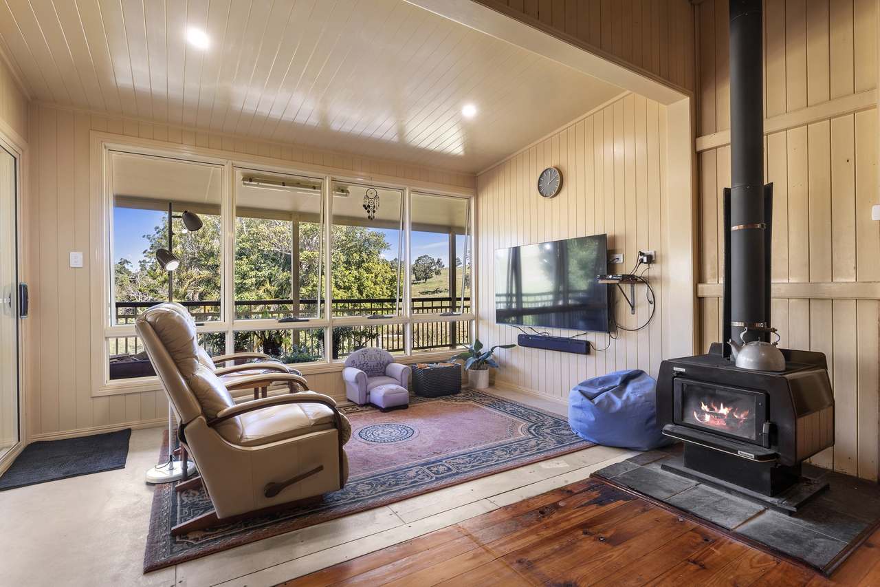 160 Buchanan Road, Ross Creek For Sale by Farmbuy.com - image 5