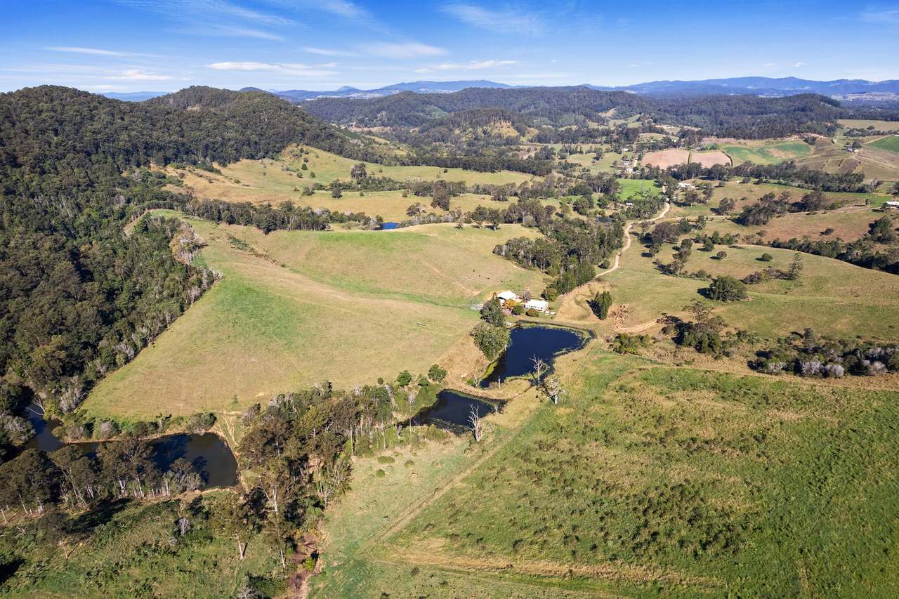 160 Buchanan Road, Ross Creek For Sale by Farmbuy.com - image 24