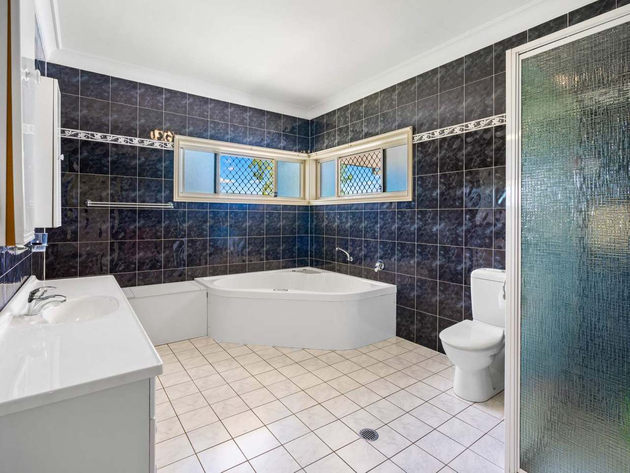 22 LEONARDI ROAD, MAREEBA For Sale by Farmbuy.com - image 10