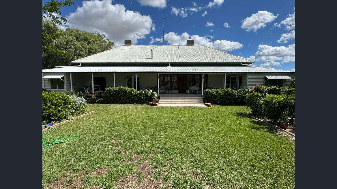 16589 Thomson Developmental Road, Longreach For Sale by Farmbuy.com - image 1