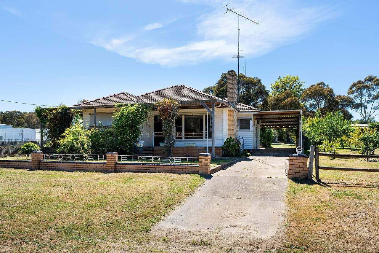 37 39 Boundary Road , Maldon For Sale by Farmbuy.com - image 2