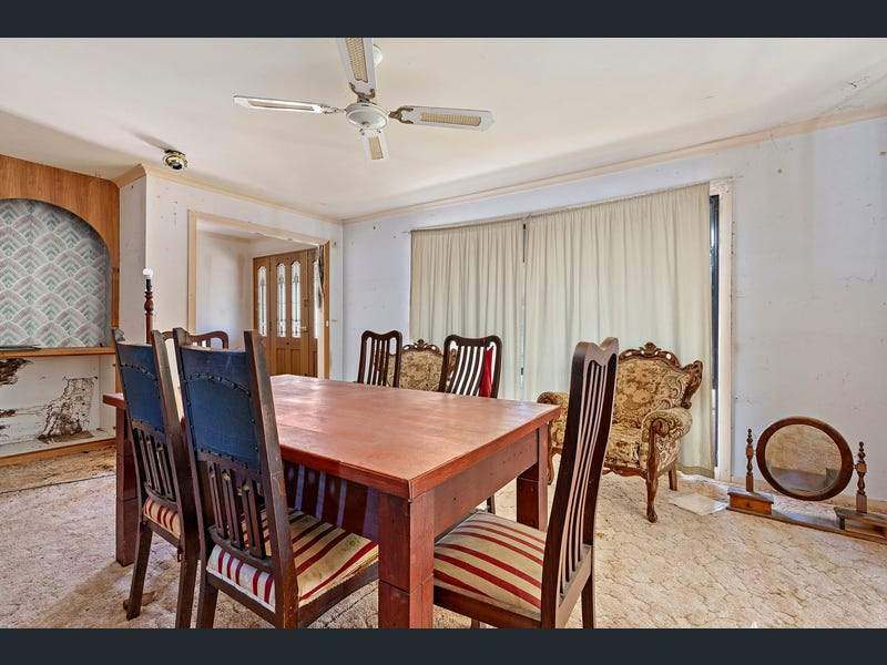 18 Navarre Street, Redbank For Sale by Farmbuy.com - image 7