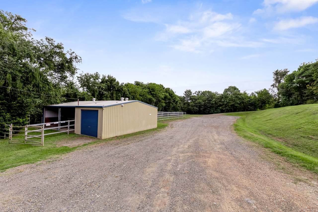 2 Little Channon Street, Gympie For Sale by Farmbuy.com - image 26