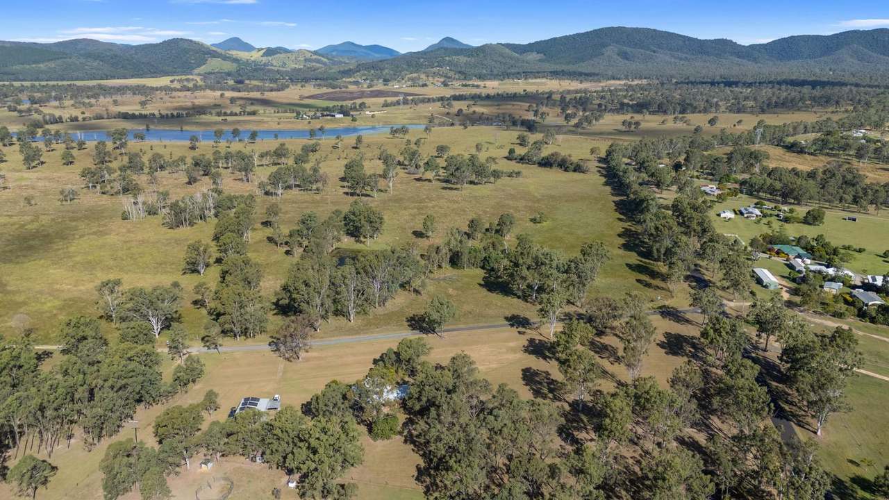 7 Moonbrook Road, Lower Wonga For Sale by Farmbuy.com - image 23