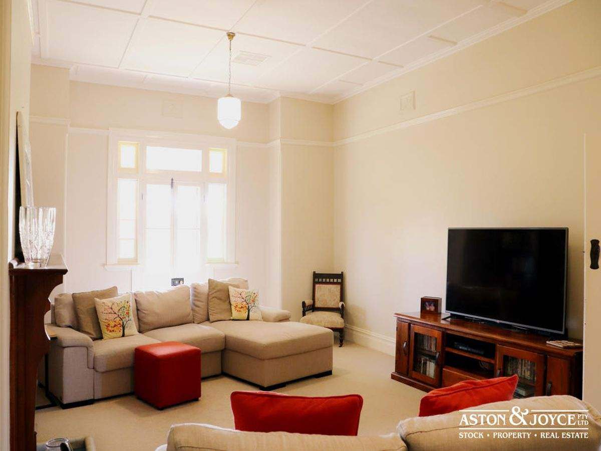 3378 Mid Western Highway, Grenfell For Sale by Farmbuy.com - image 9