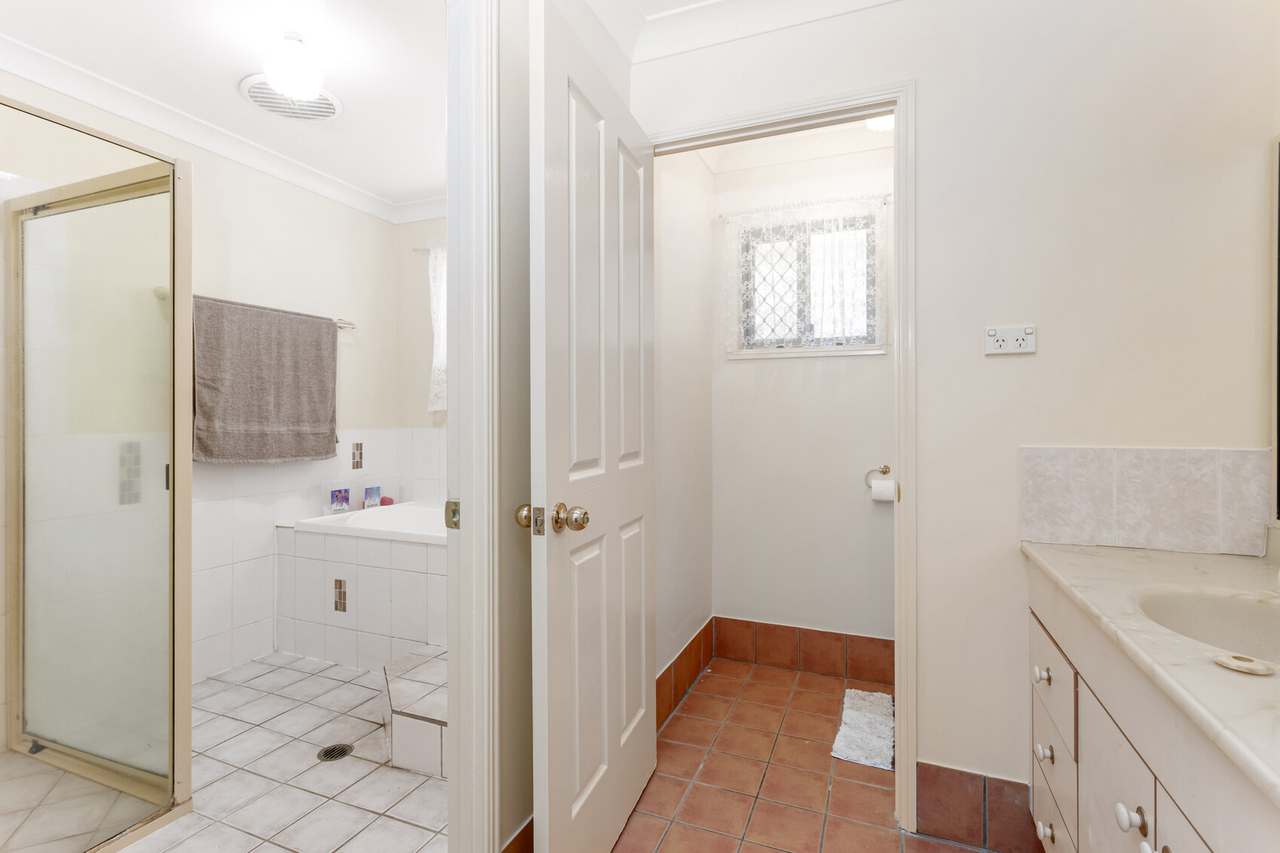 1523 Emu Park Road , Tungamull For Sale by Farmbuy.com - image 6