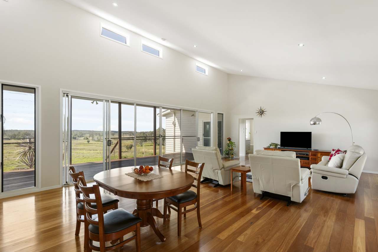 211 Henry Road, Goomboorian For Sale by Farmbuy.com - image 14