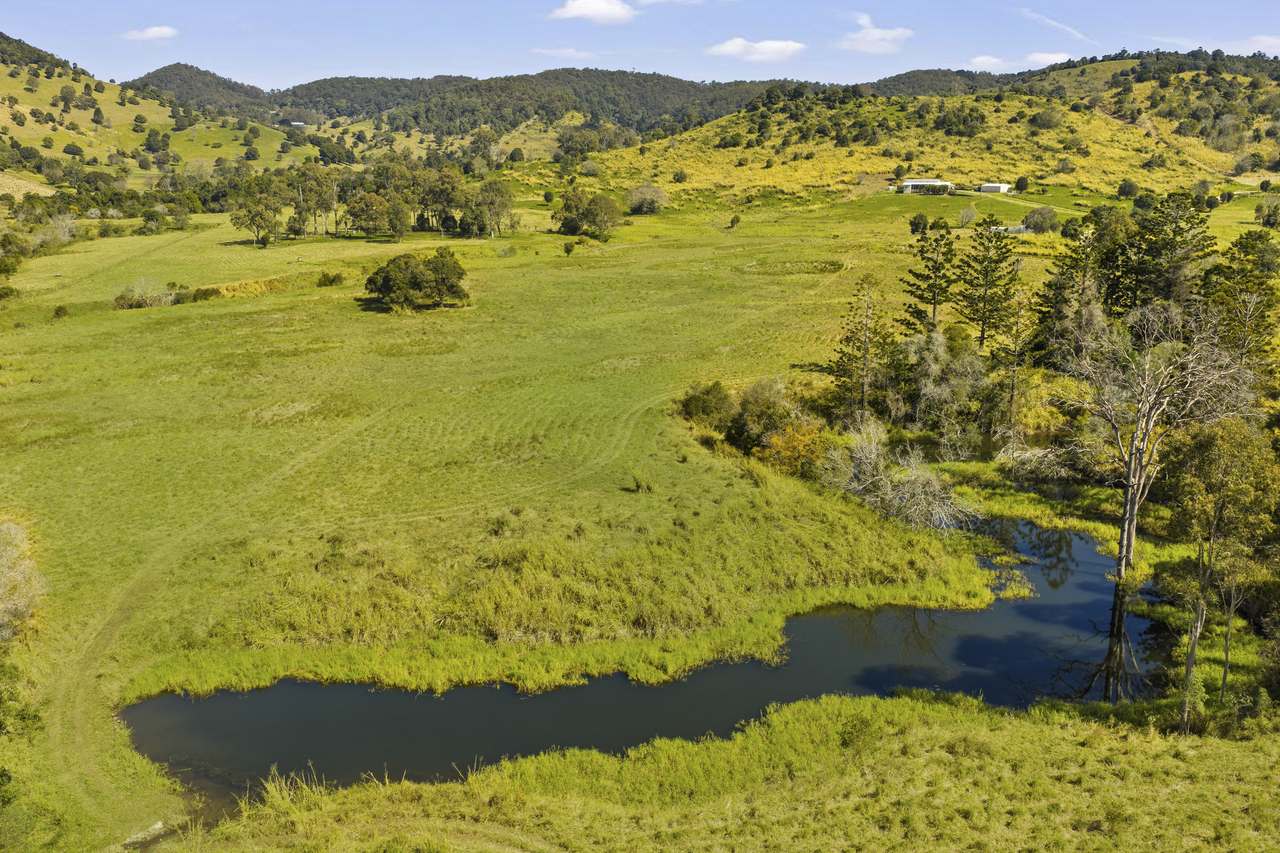 211 Henry Road, Goomboorian For Sale by Farmbuy.com - image 33