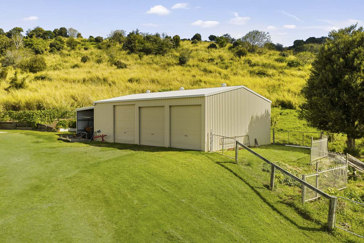 211 Henry Road, Goomboorian For Sale by Farmbuy.com - image 7