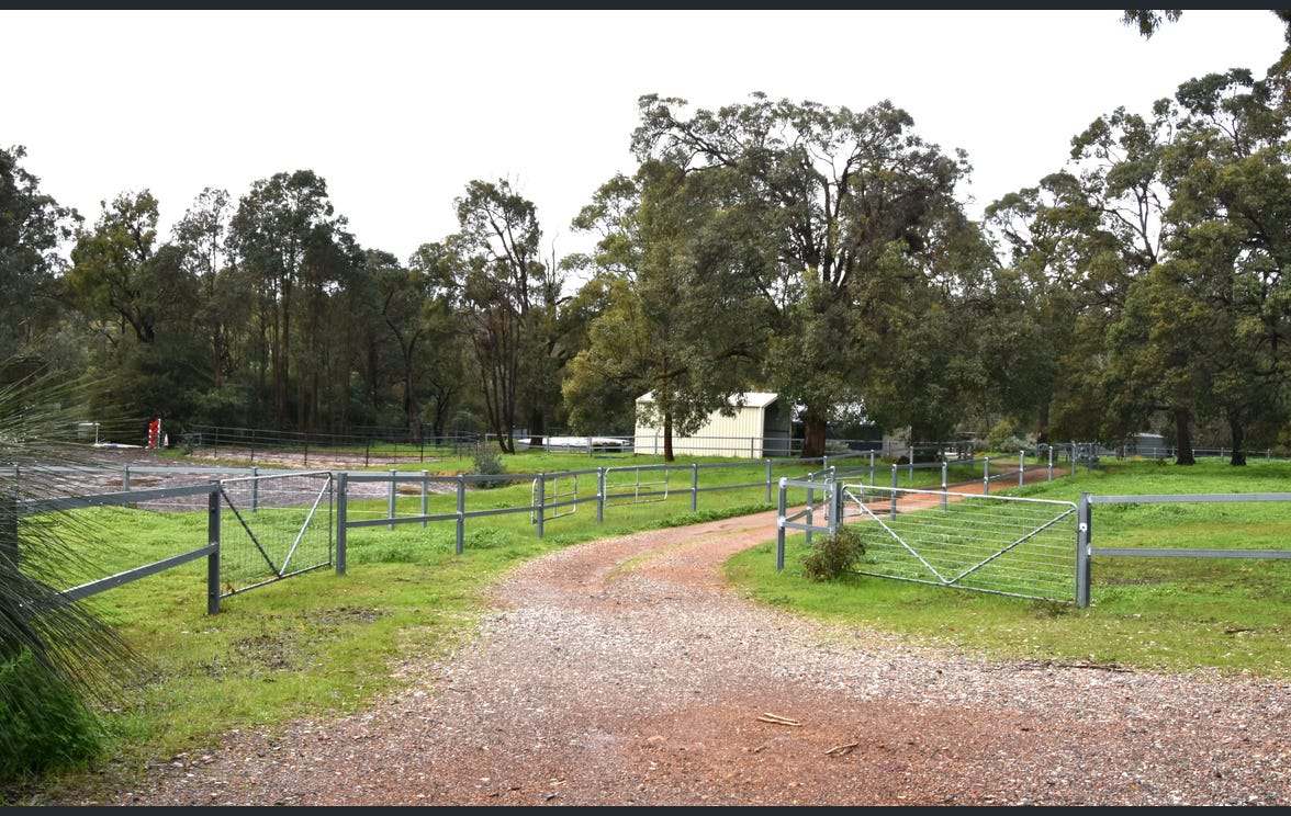 745 Kingston Road, Mount Helena For Sale by Farmbuy.com - image 6
