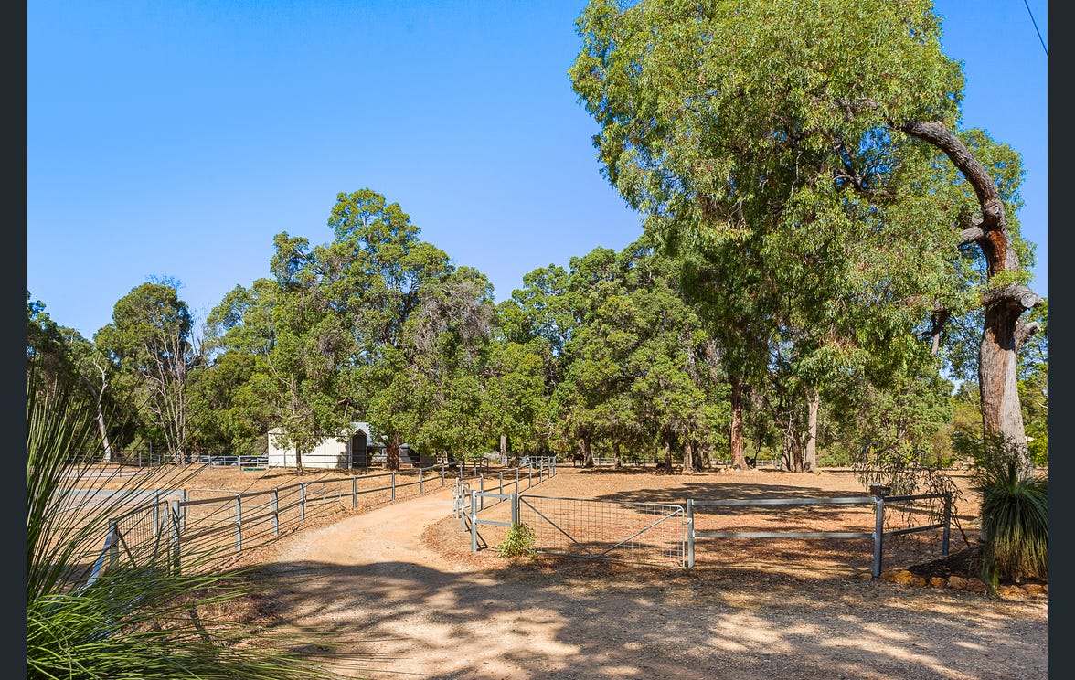 745 Kingston Road, Mount Helena For Sale by Farmbuy.com - image 11