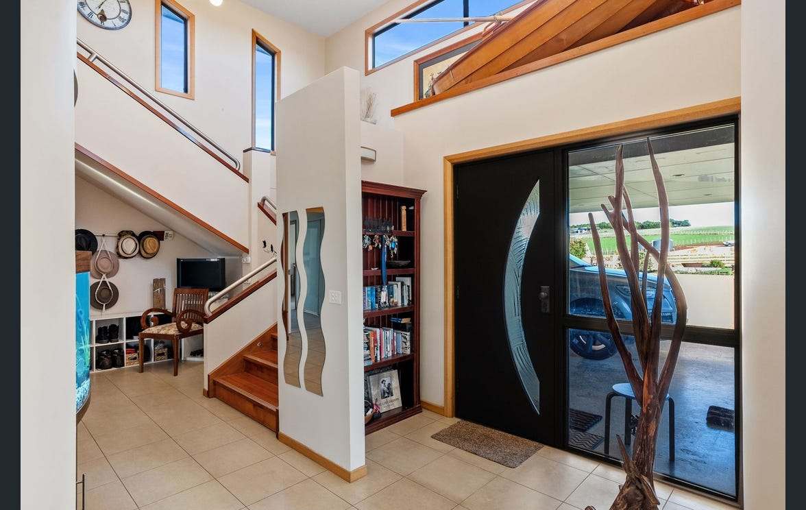 4 Travers Lane, Howth For Sale by Farmbuy.com - image 9